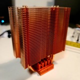 Disipador de cobre limpio — Hardware diverso. Disipador de cobre limpio, sin tornillos (pasta térmica OK).