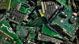 Periférico mixto — Tarjetas de circuito. Tarjeta periférica mixta con cantidad moderada de chips.