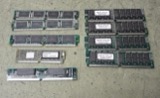 RAM con dedos plateados / estaño — Memoria RAM. RAM de PC con dedos plateados o de estaño.